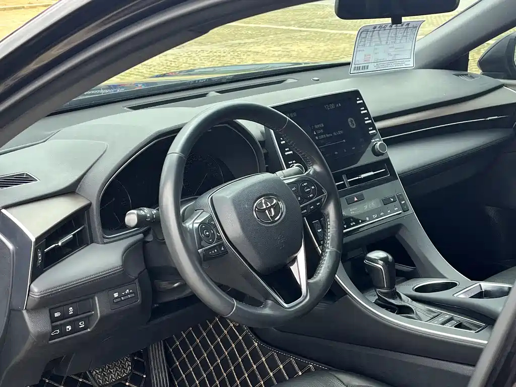 TOYOTA AVALON 2019