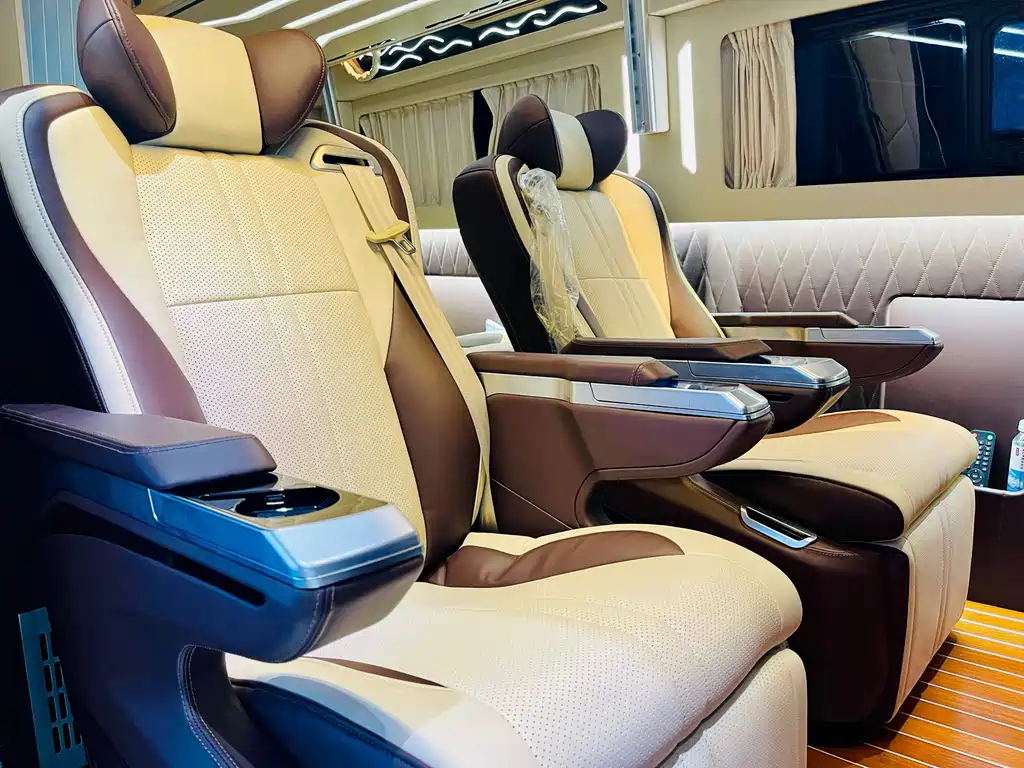 FORD TRANSIT 2022