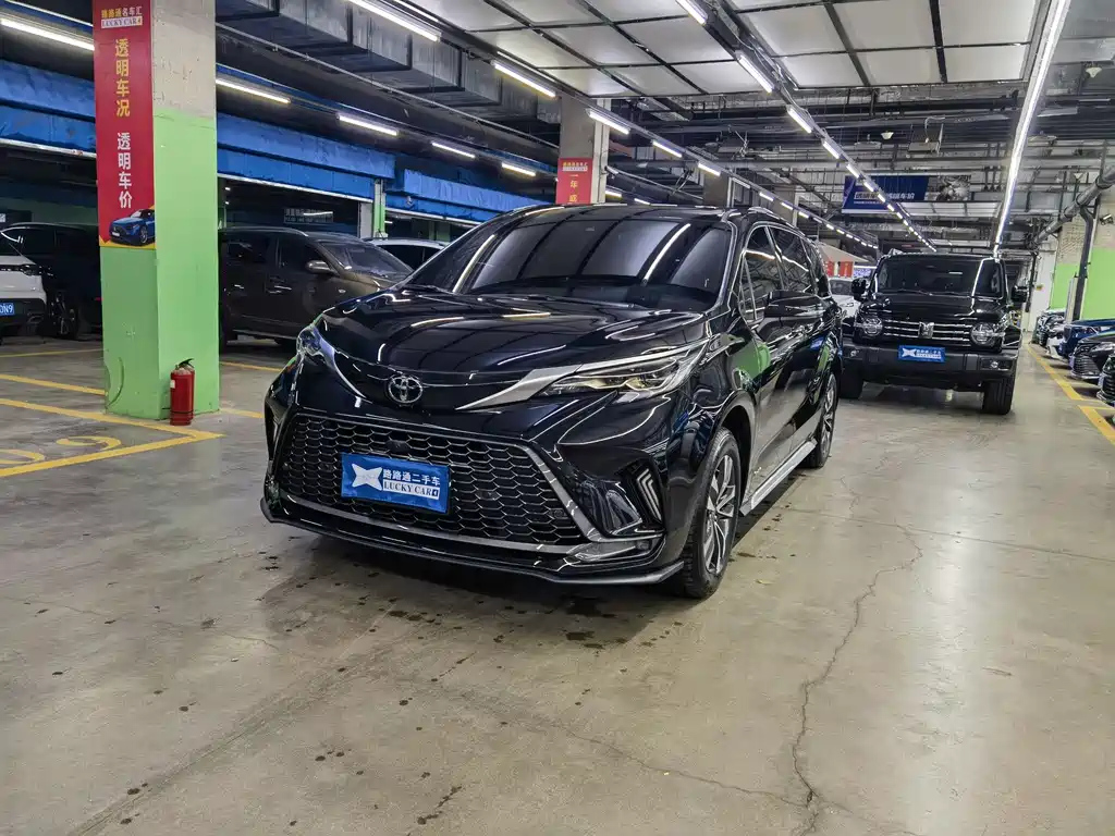 Аукционный лист TOYOTA GRANVIA 2024