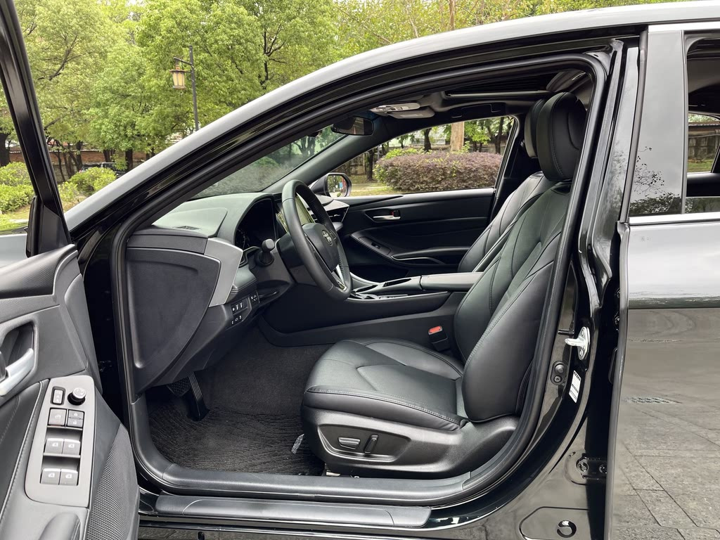 TOYOTA AVALON 2023