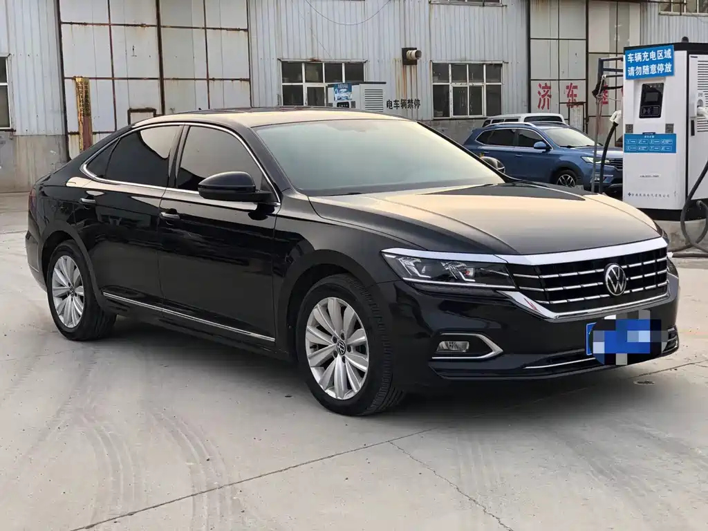 VOLKSWAGEN PASSAT 2021