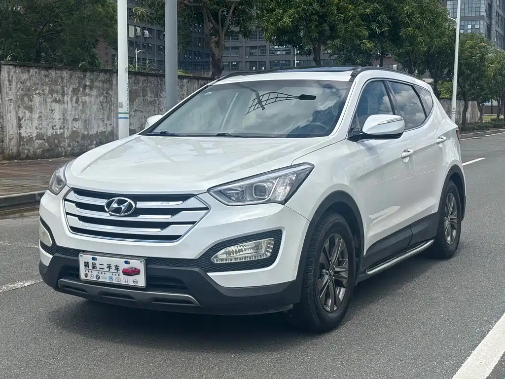 HYUNDAI SANTAFE 2013