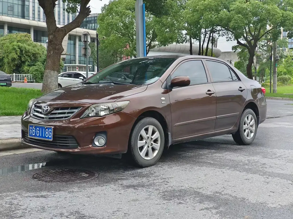 TOYOTA COROLLA 2012