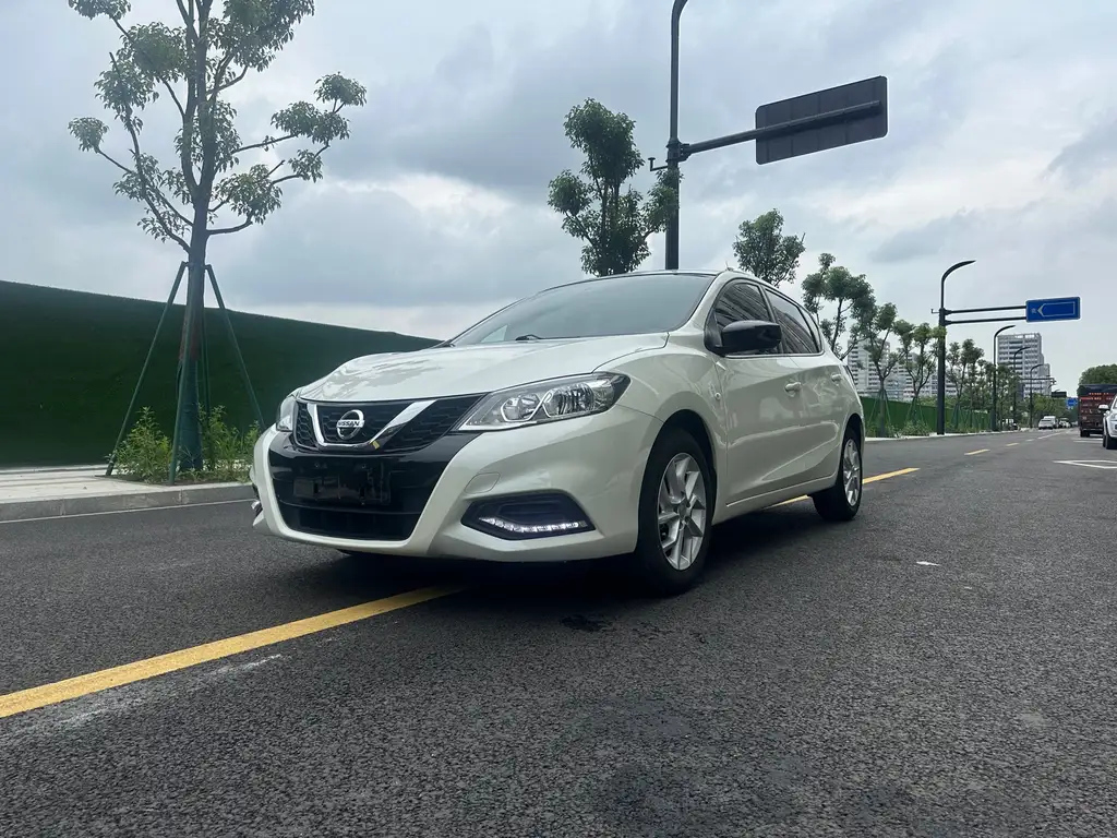 NISSAN TIIDA TIIDA 2023