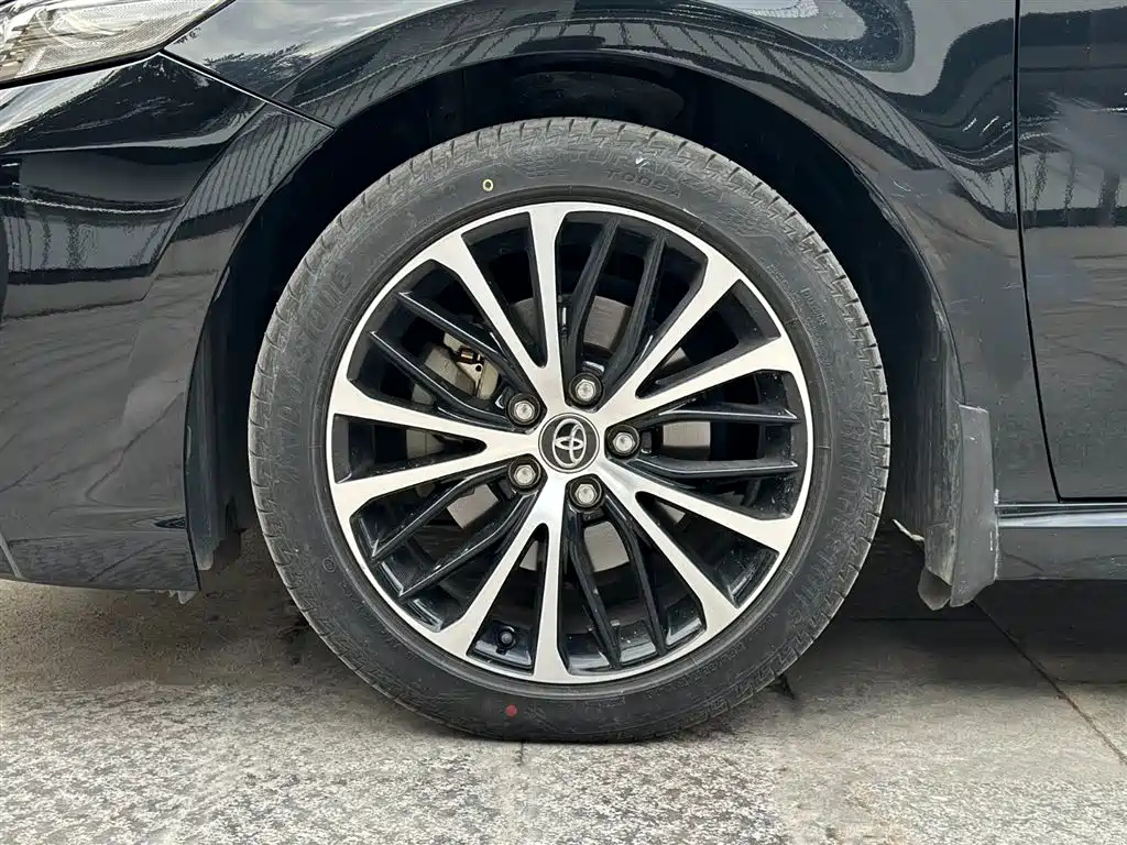 TOYOTA CAMRY 2018