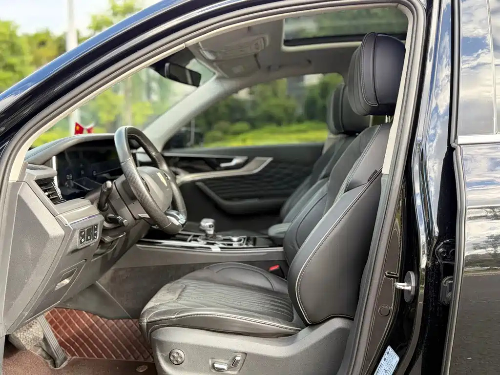 HONGQI HS5 2022