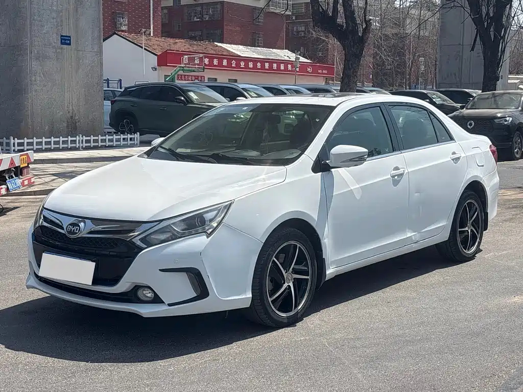 BYD QIN NEW ENERGY 2014