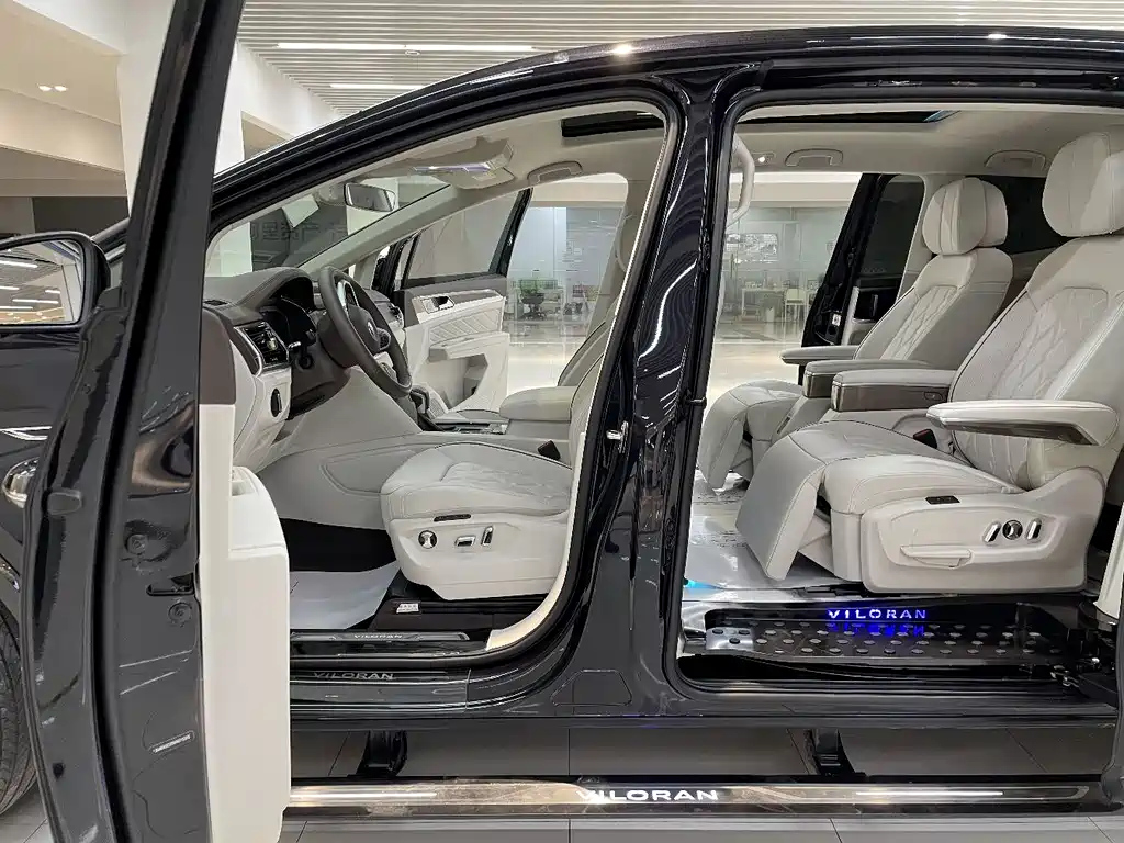 VOLKSWAGEN VILORAN 2022