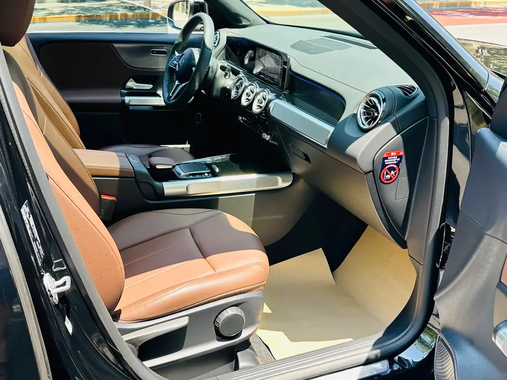 MERCEDES BENZ GLB 2022