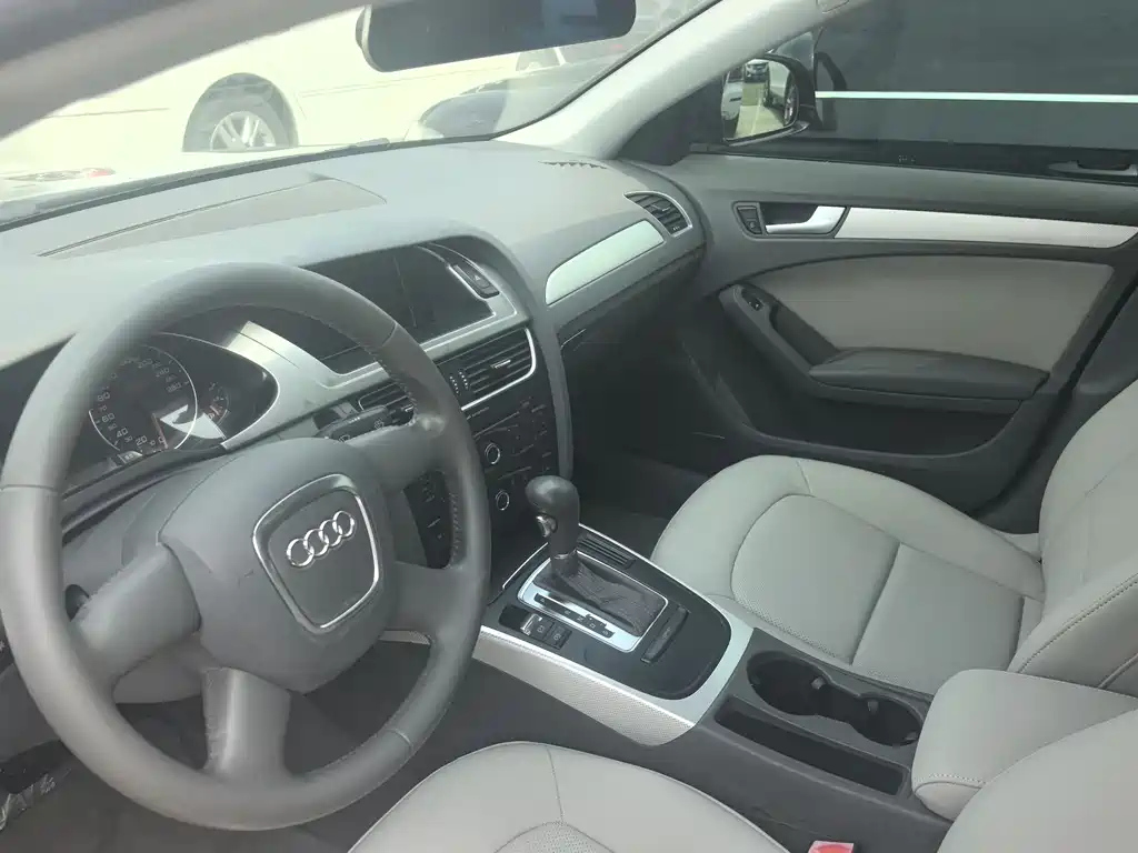 AUDI A4L 2009