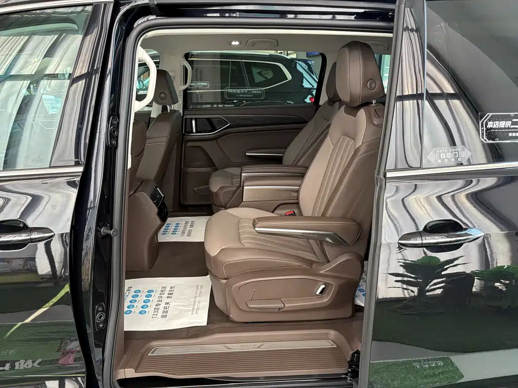 VOLKSWAGEN VILORAN 2024