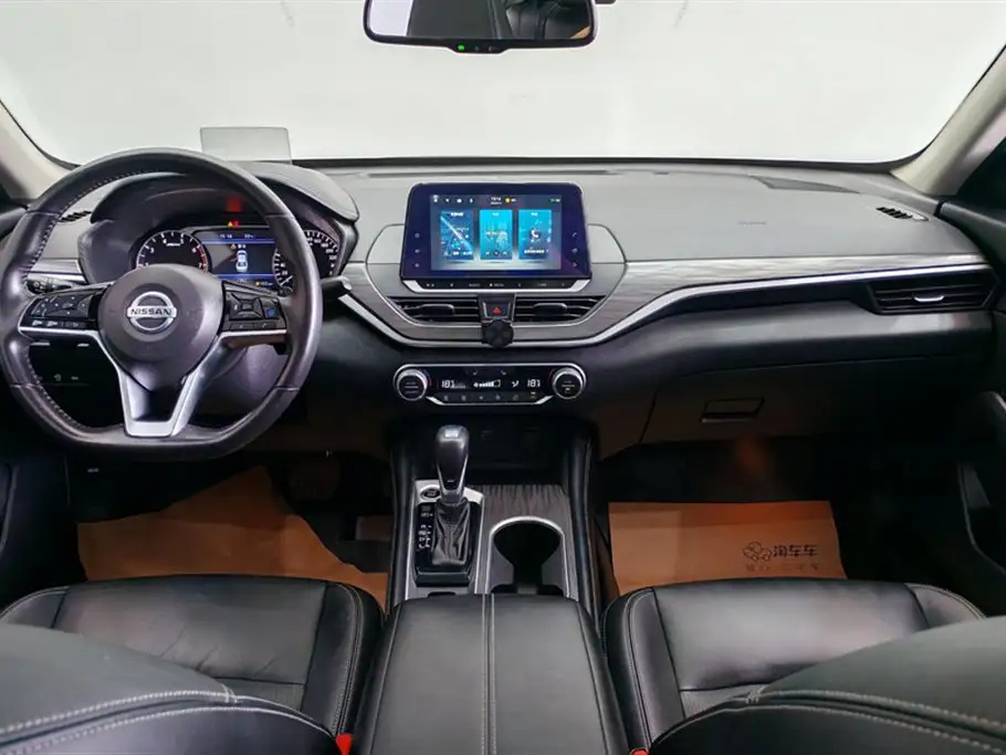 NISSAN TEANA 2021