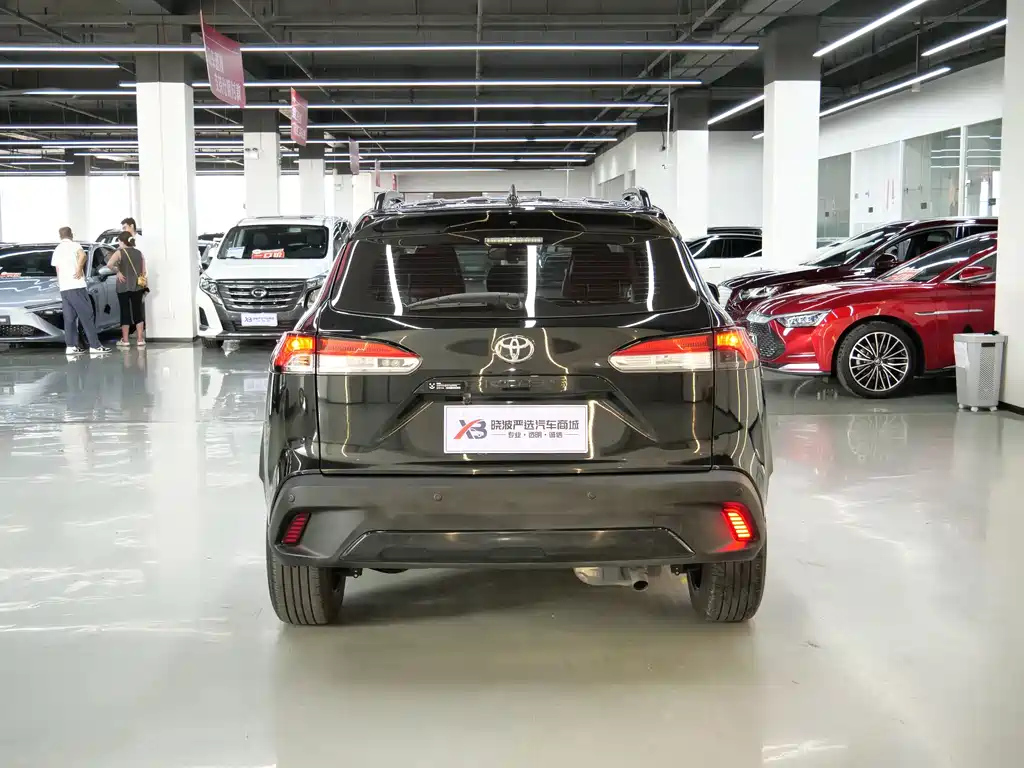 TOYOTA COROLLA CROSS 2024