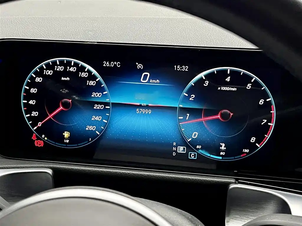 MERCEDES BENZ GLB 2021