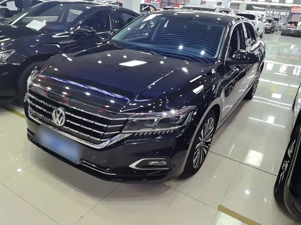 VOLKSWAGEN PASSAT 2019