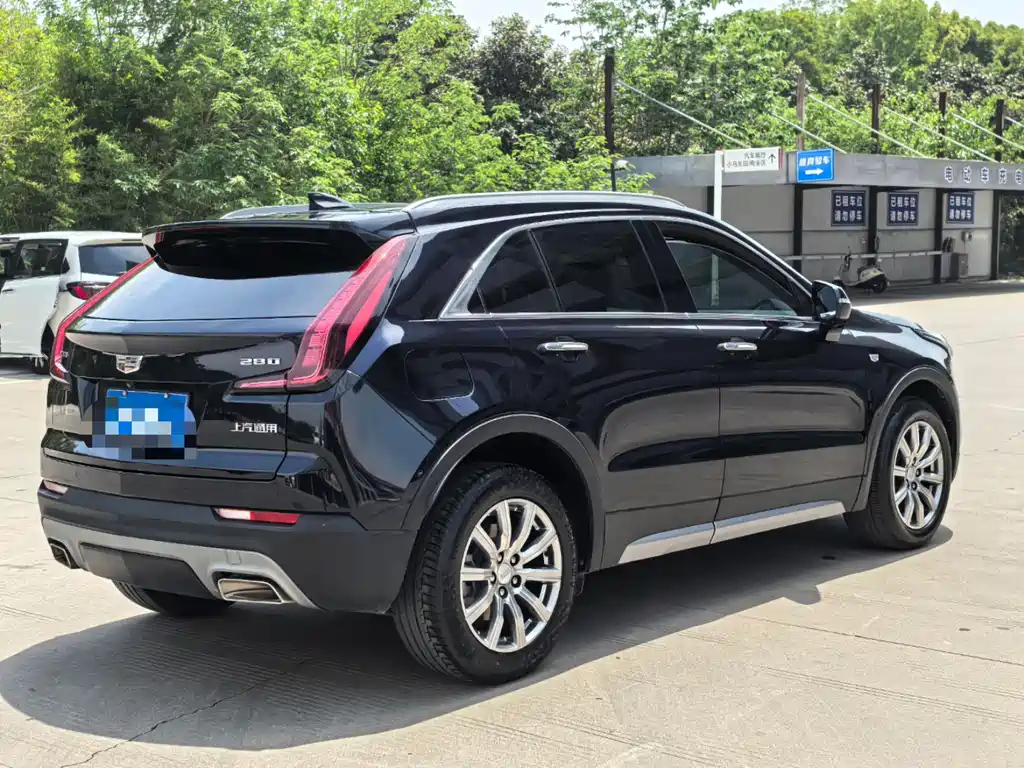 CADILLAC XT4 2021