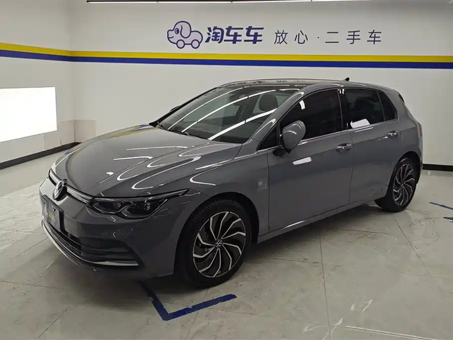 VOLKSWAGEN GOLF 2021