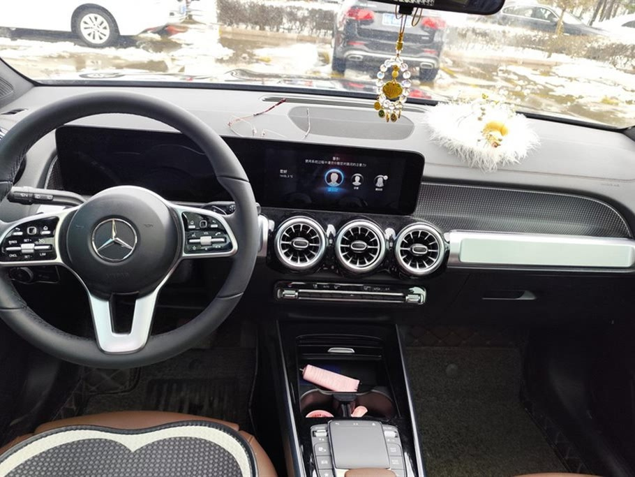 MERCEDES BENZ GLB 2021