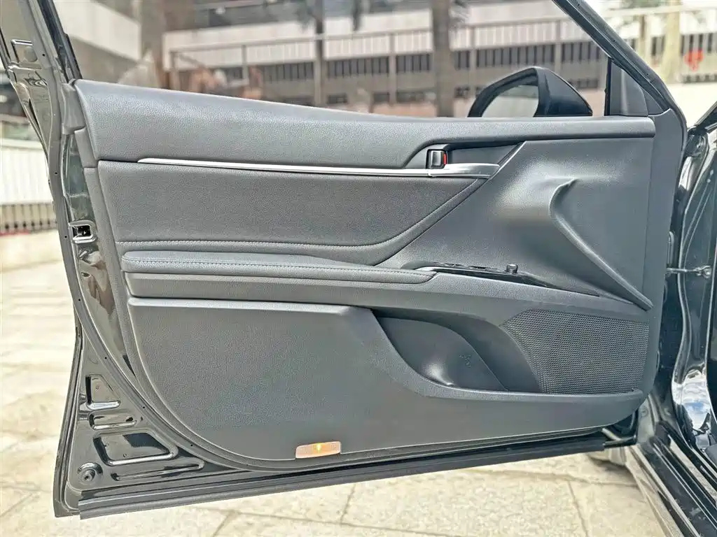 TOYOTA CAMRY 2018