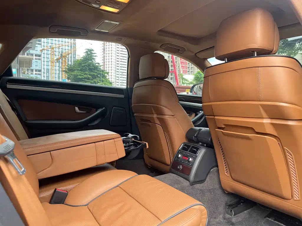 AUDI A8 2009