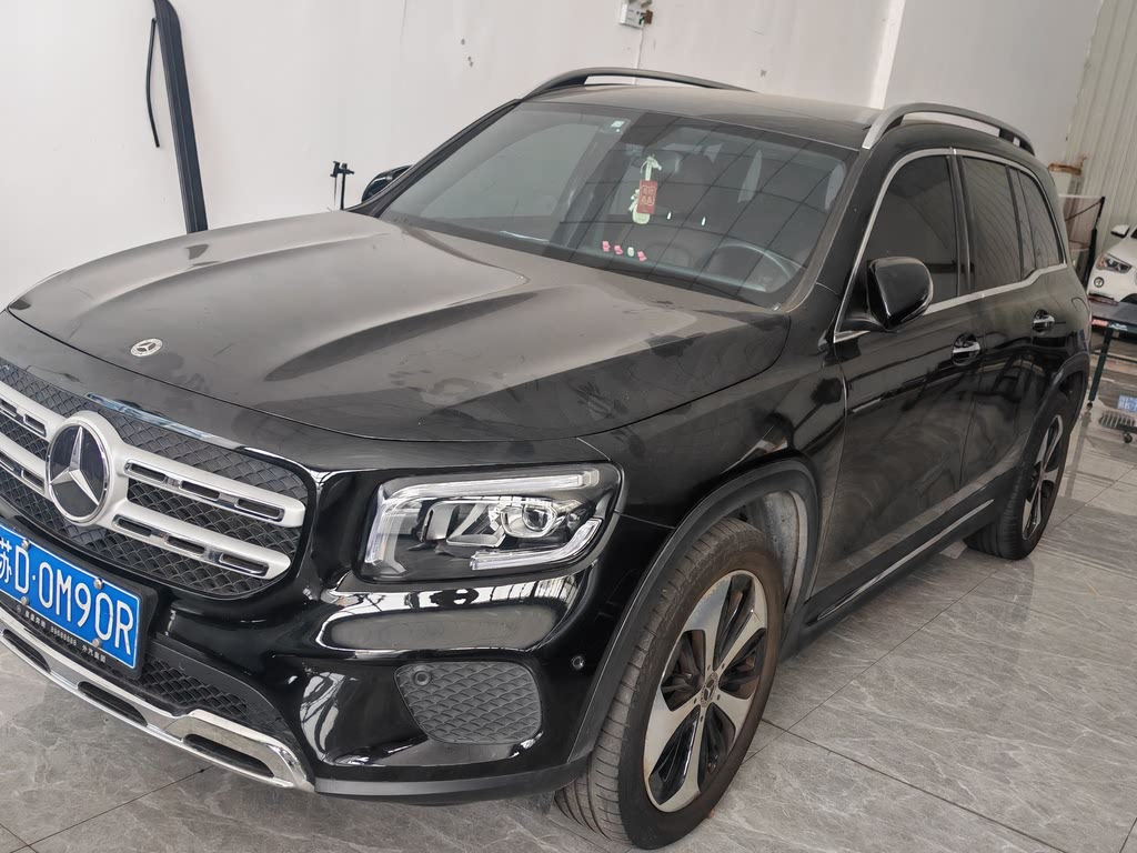 MERCEDES BENZ GLB 2023