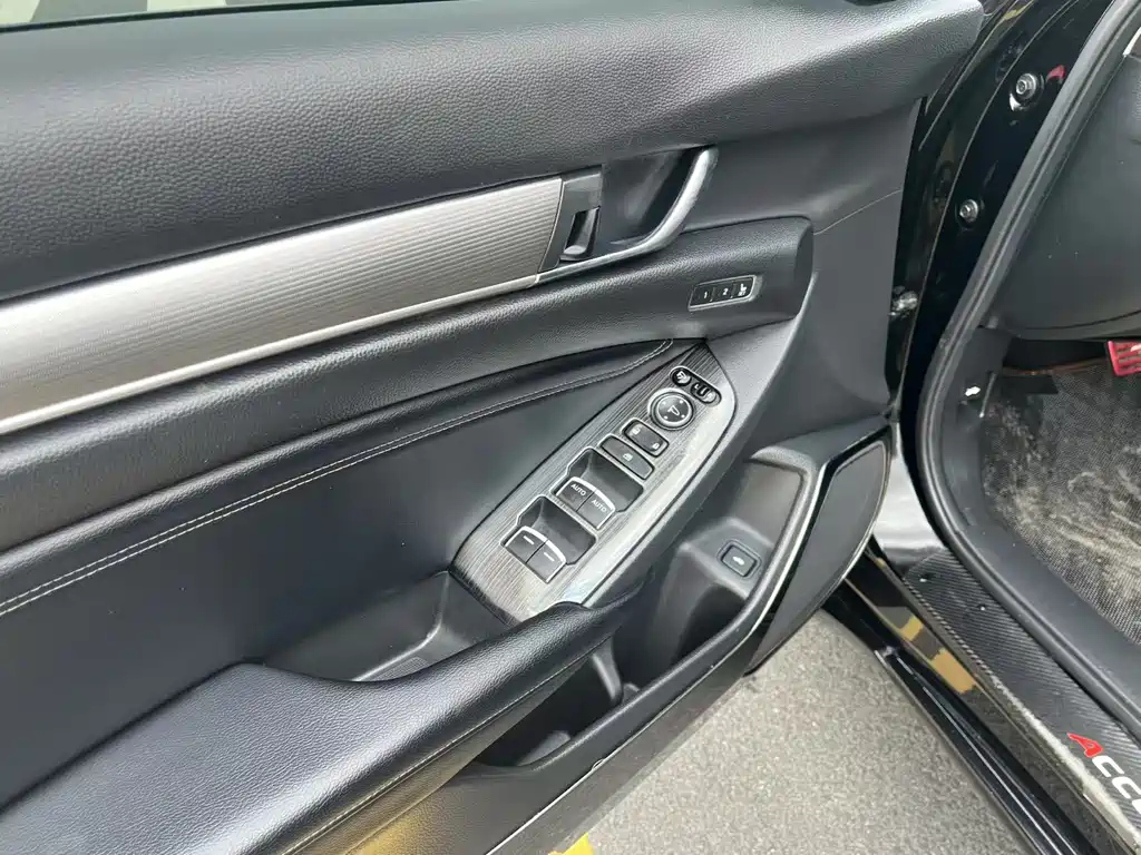 HONDA ACCORD 2018