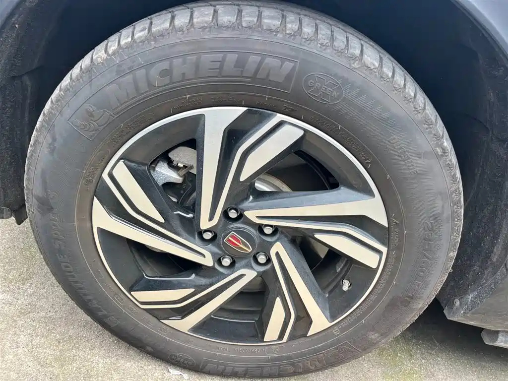 HONGQI HS5 2019