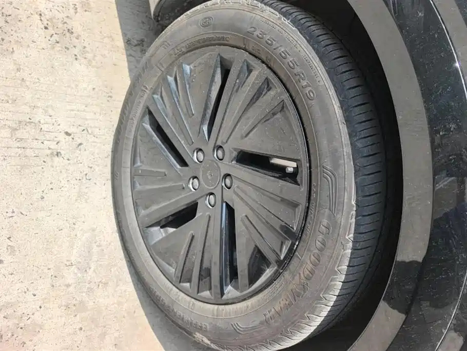LYNK&CO 08 NEW ENERGY 2023