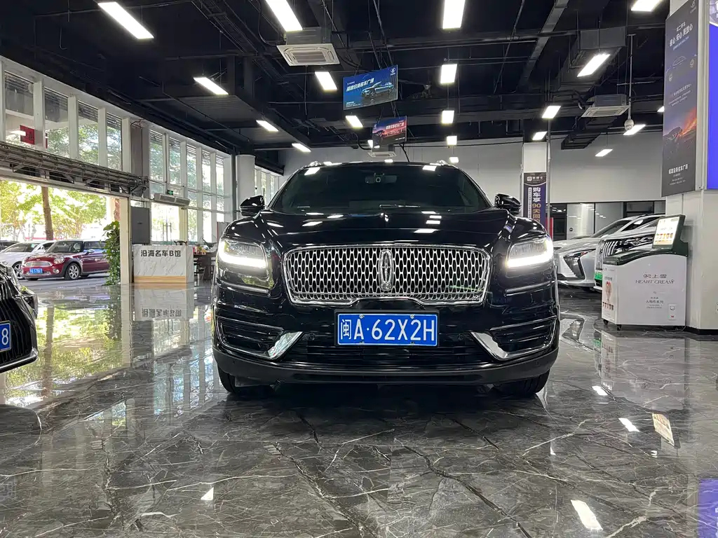 LINCOLN NAVIGATOR IMPORT 2020