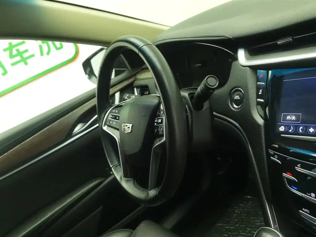 CADILLAC XTS 2018