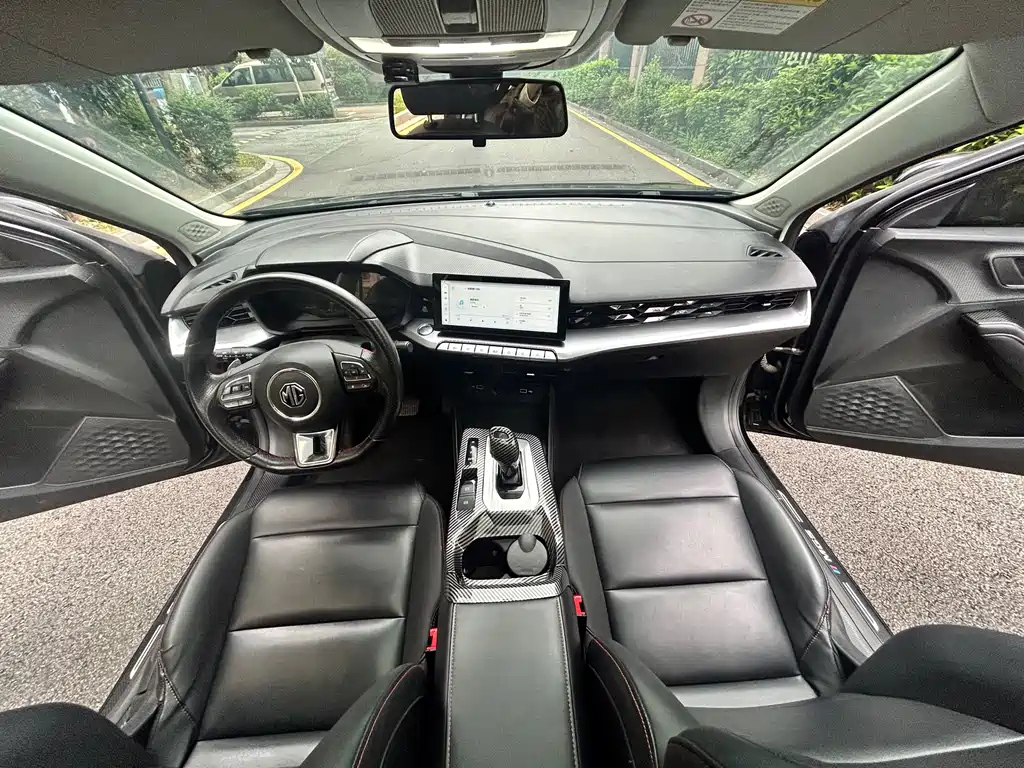 MG MG5 2021