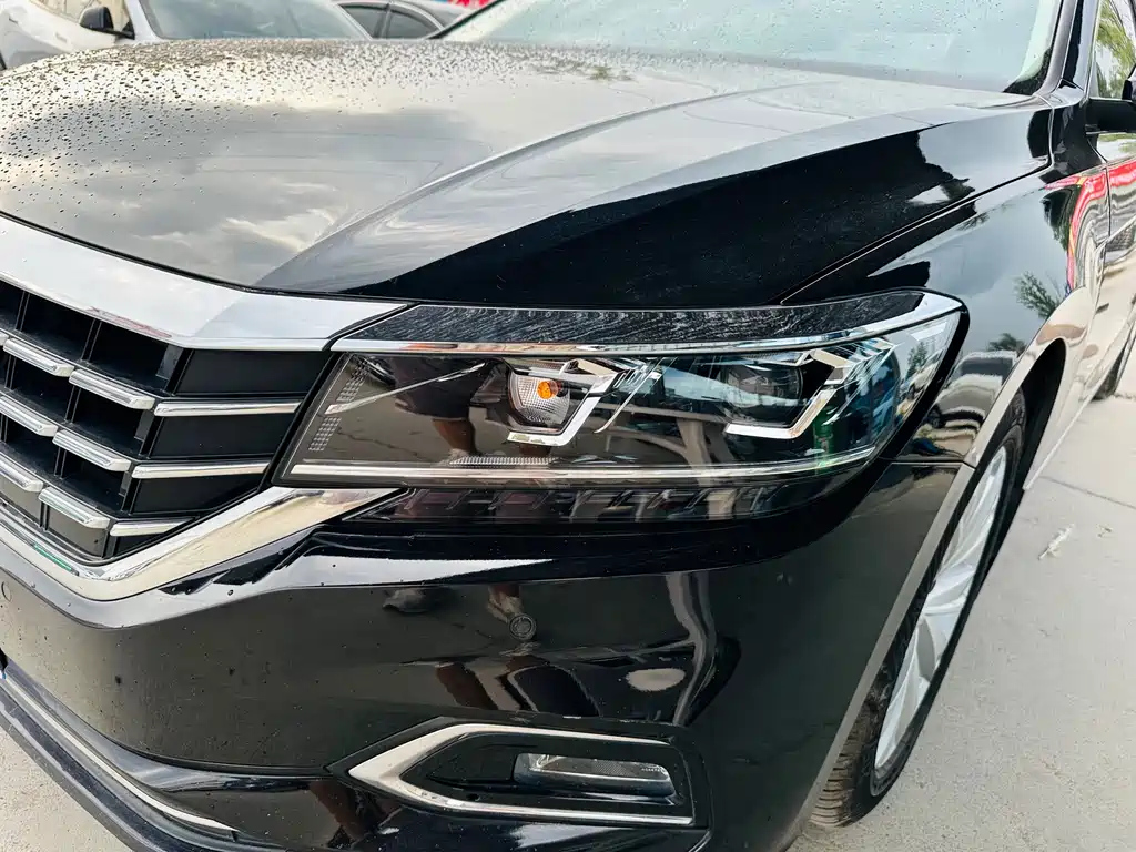 VOLKSWAGEN PASSAT 2019
