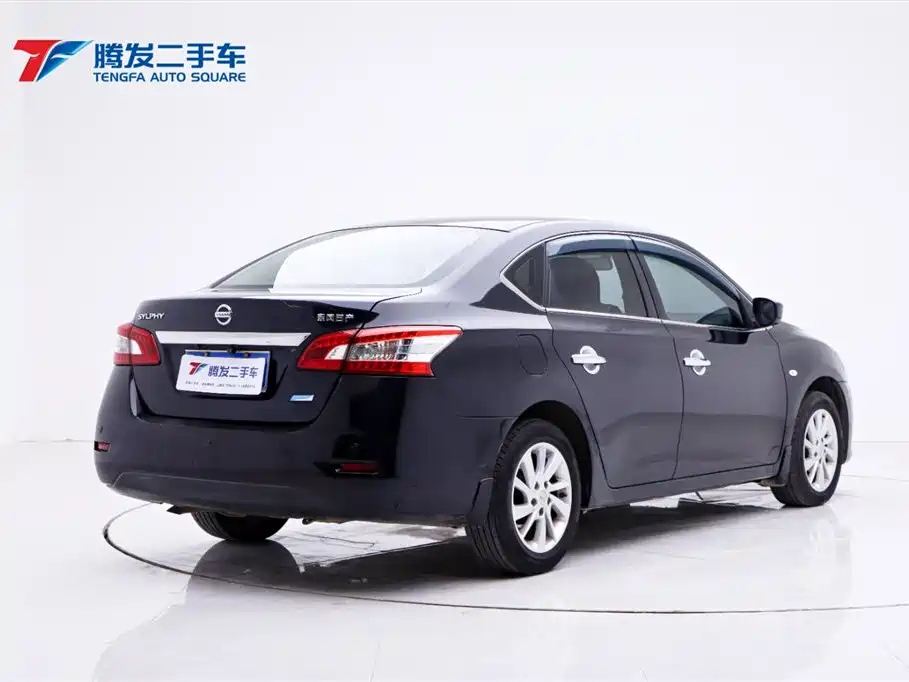 NISSAN SYLPHY 2013
