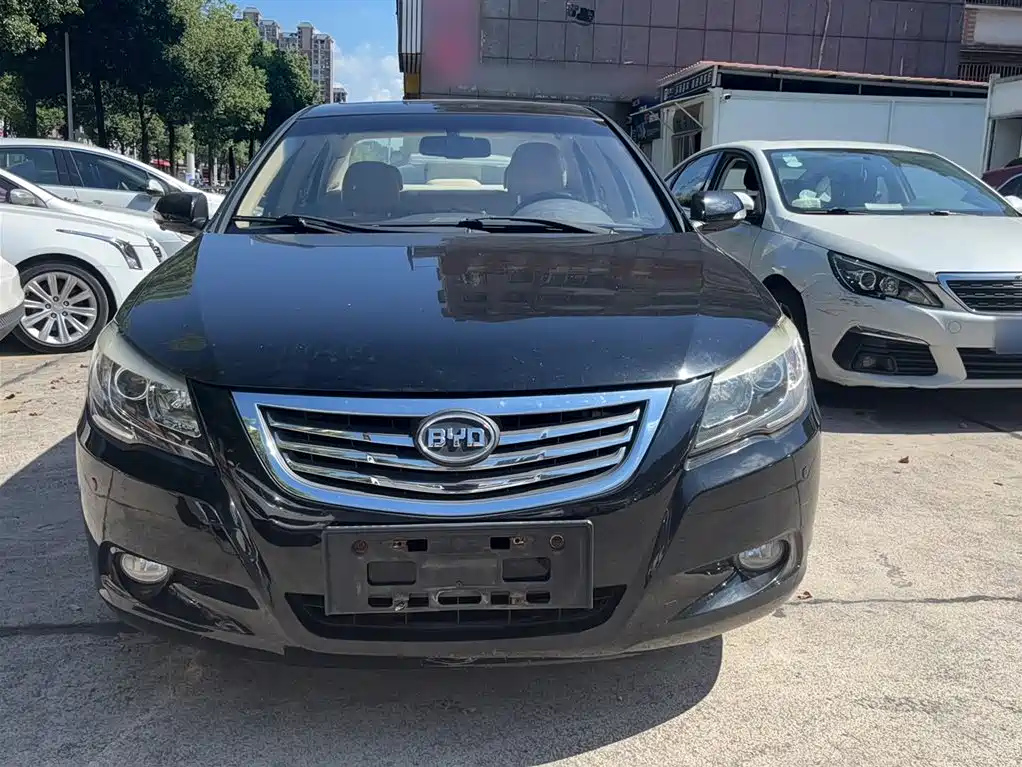BYD G6 2013
