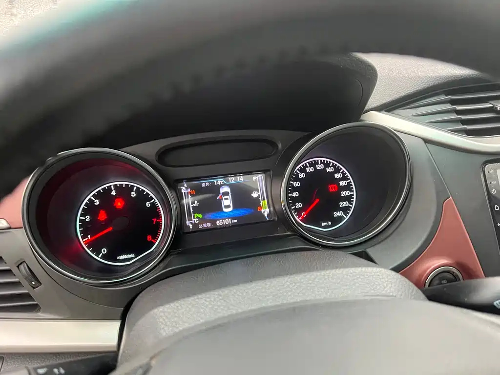 BYD G5 2015