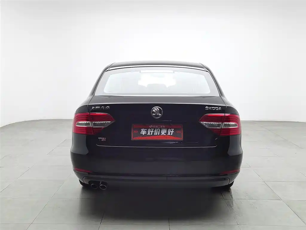 SKODA SUPERB 2013