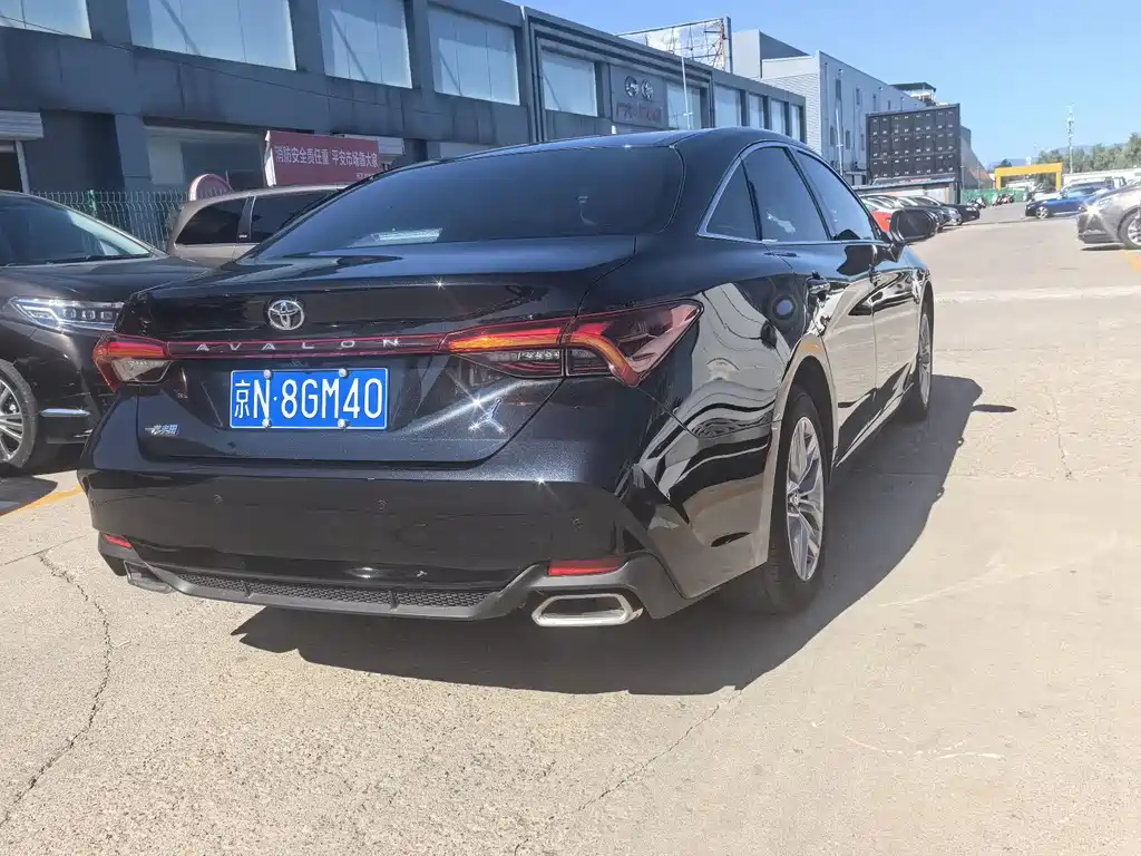 TOYOTA AVALON 2019