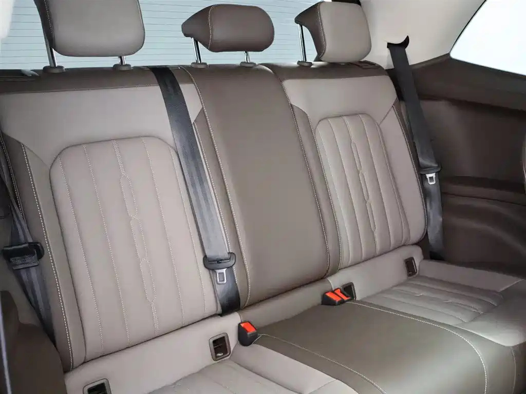 VOLKSWAGEN VILORAN 2024