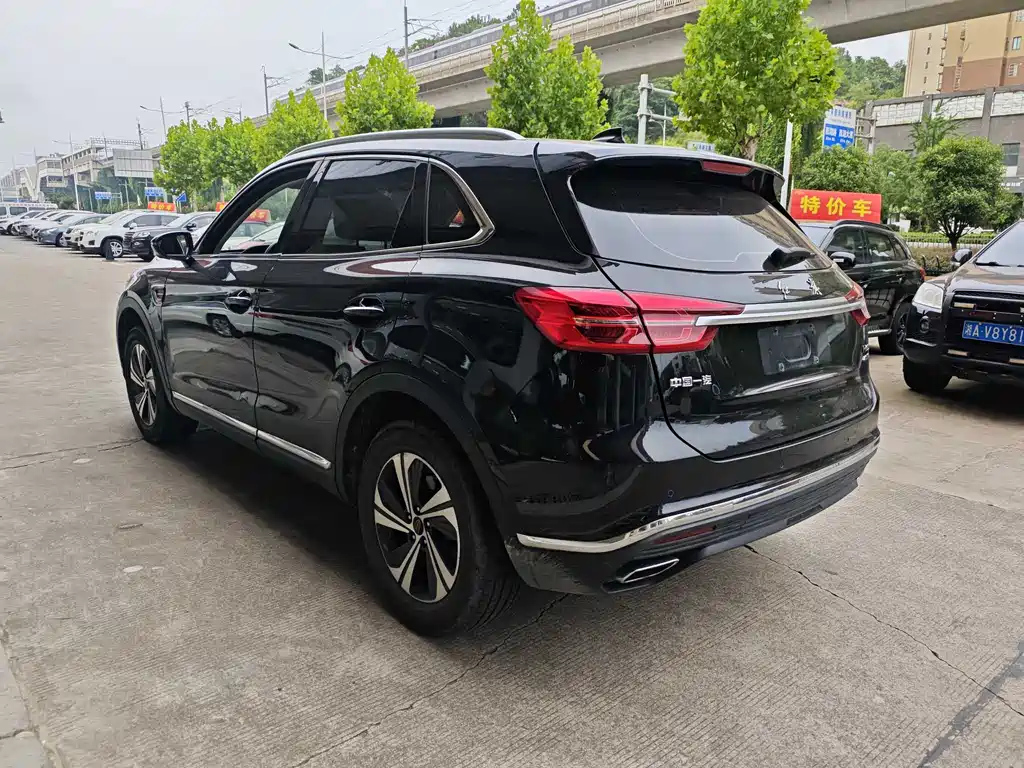 HONGQI HS5 2019