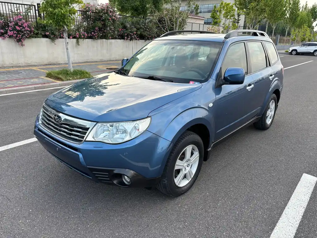 SUBARU FORESTER 2010
