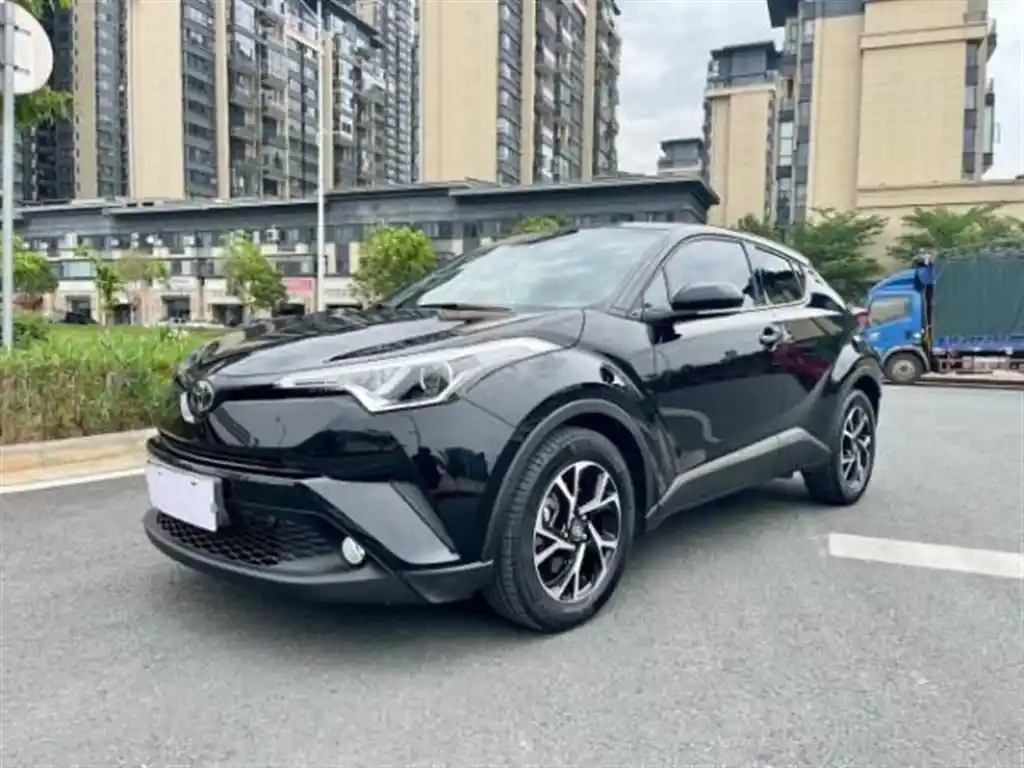 TOYOTA C-HR 2018