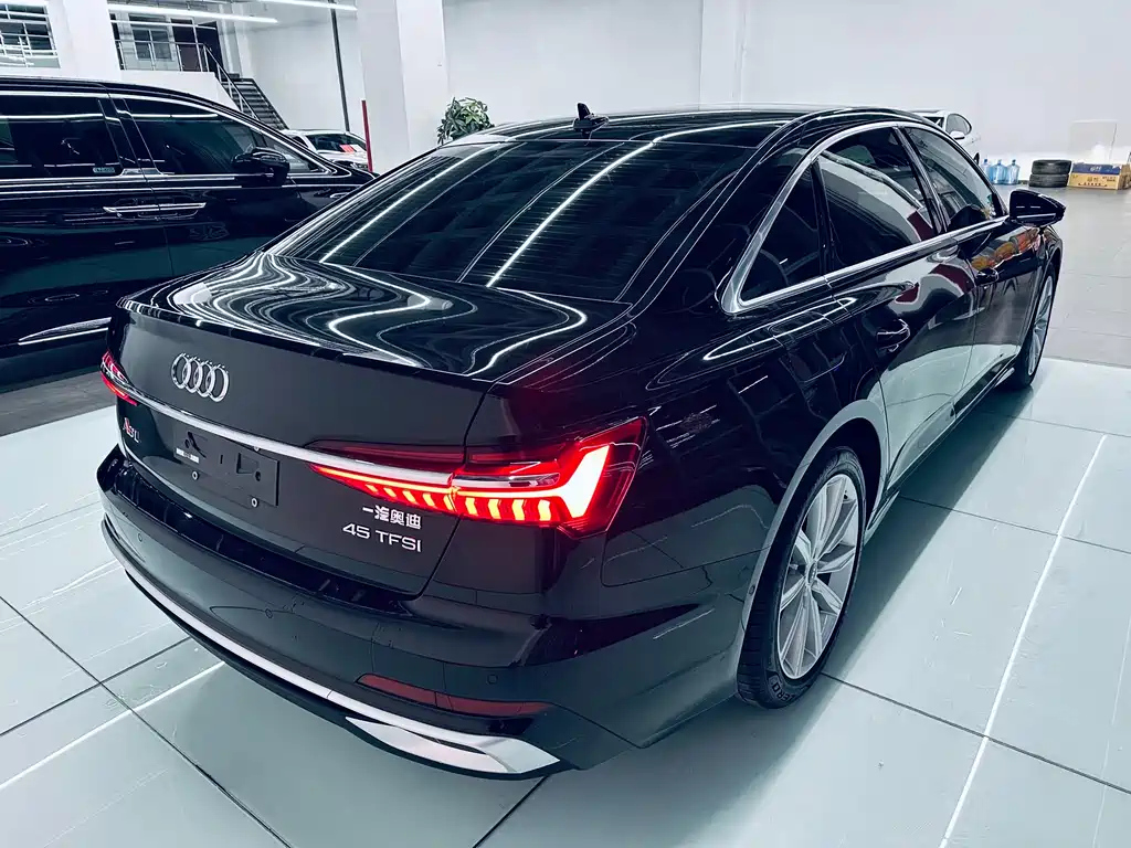 AUDI A6L 2023