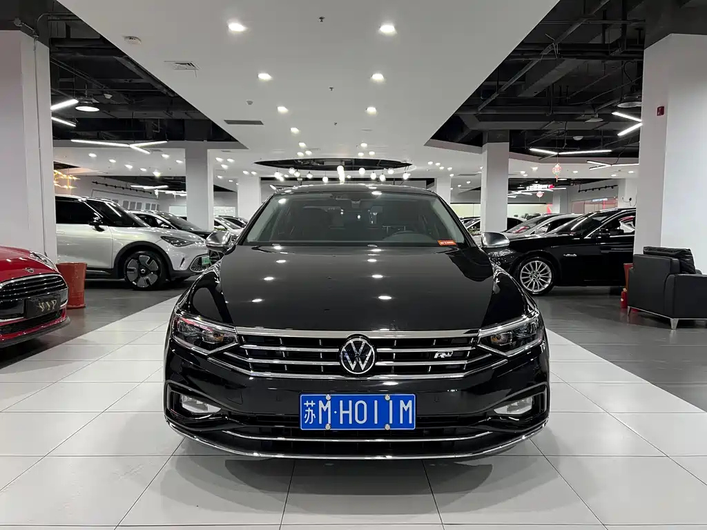 VOLKSWAGEN MAGOTAN 2022