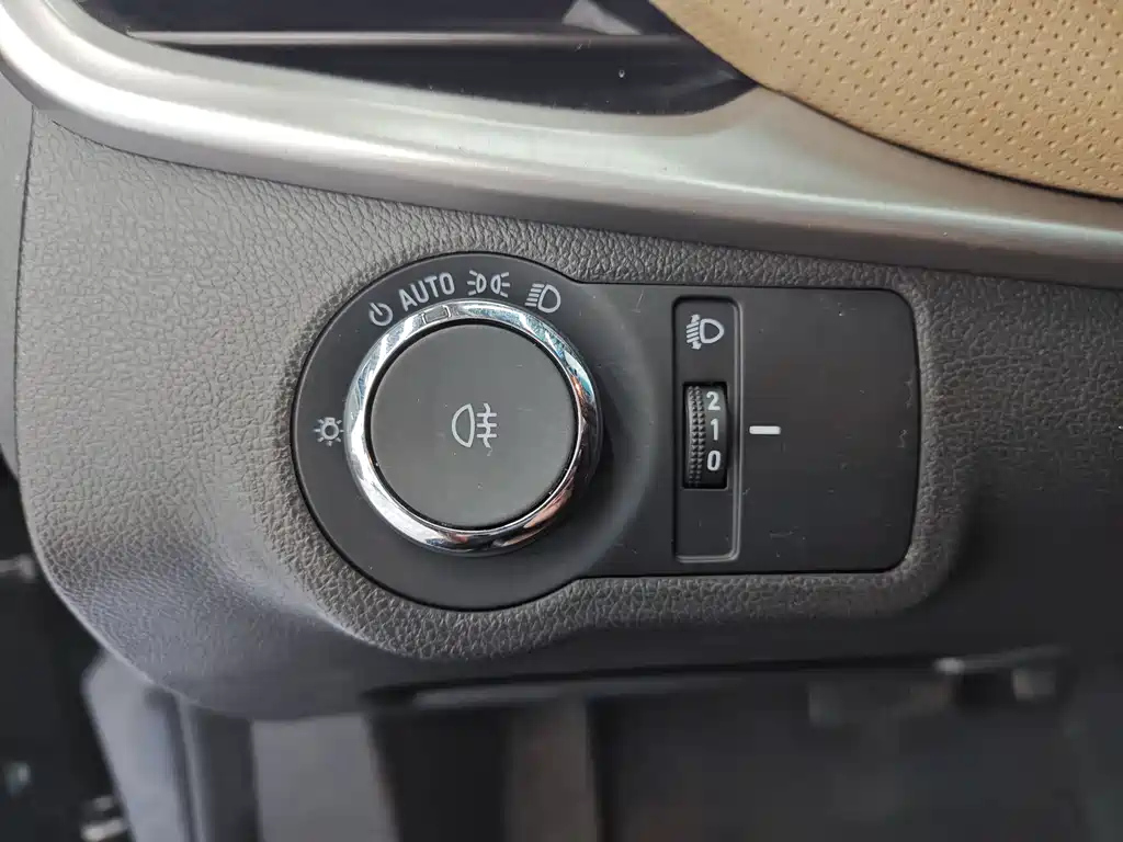 CHEVROLET CRUZE 2020