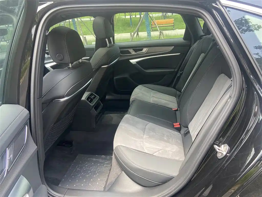 AUDI A6L 2023