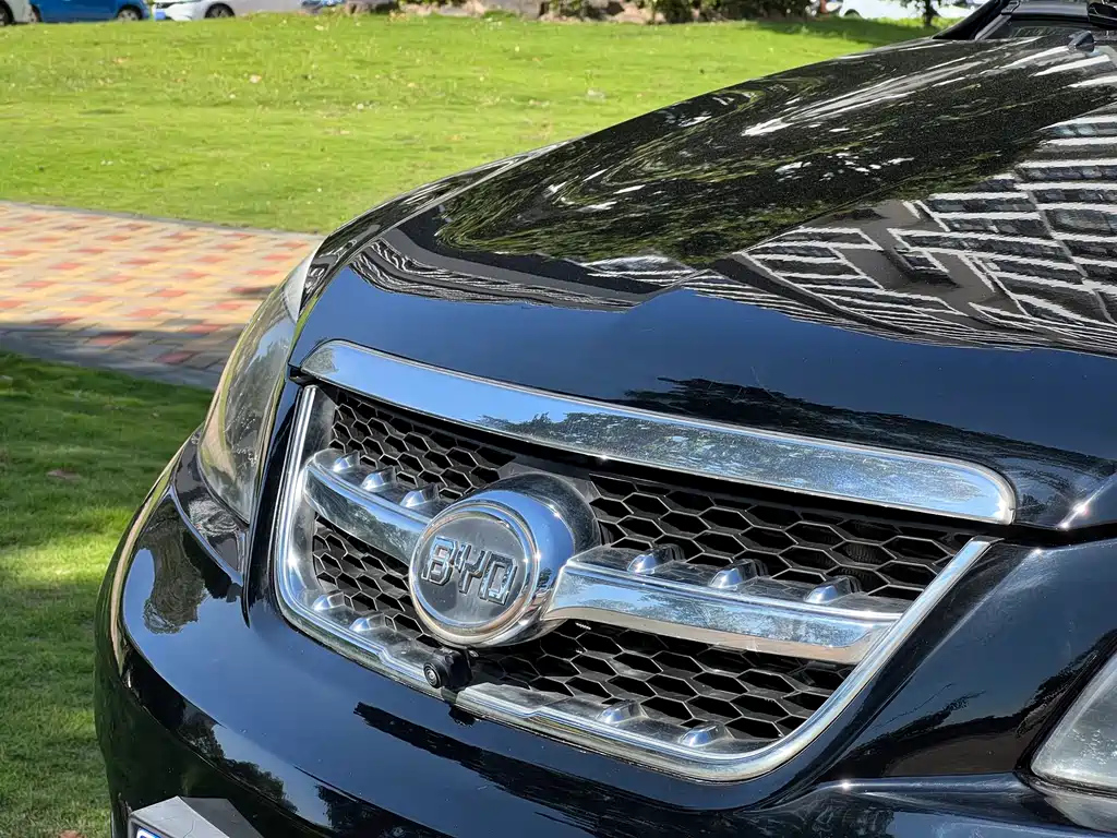 BYD S6 2013