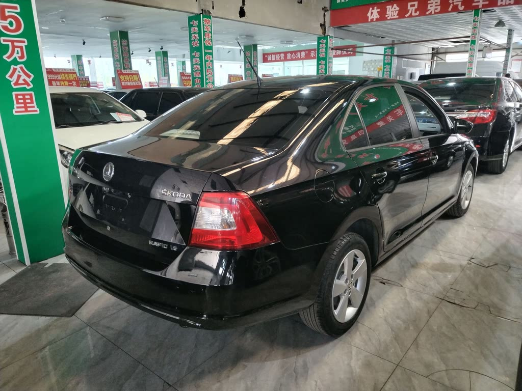 SKODA RAPID 2013