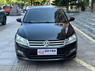VOLKSWAGEN SANTANA 2015