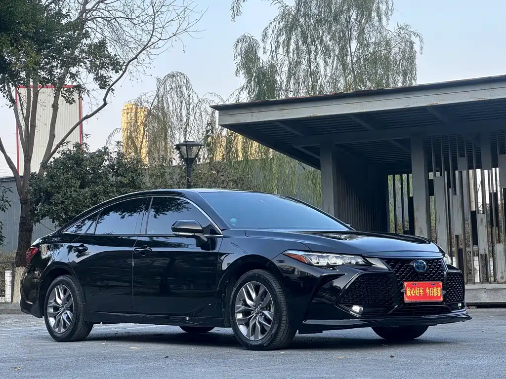 TOYOTA AVALON 2020