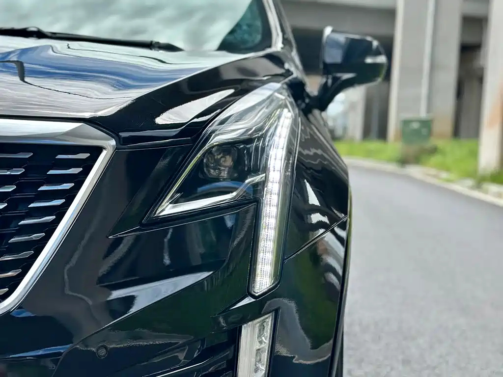 CADILLAC XT5 2021